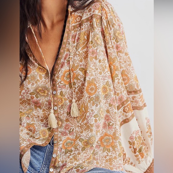 Spell & The Gypsy Collective Juniper Blouse In Cream - Picture 3 of 11